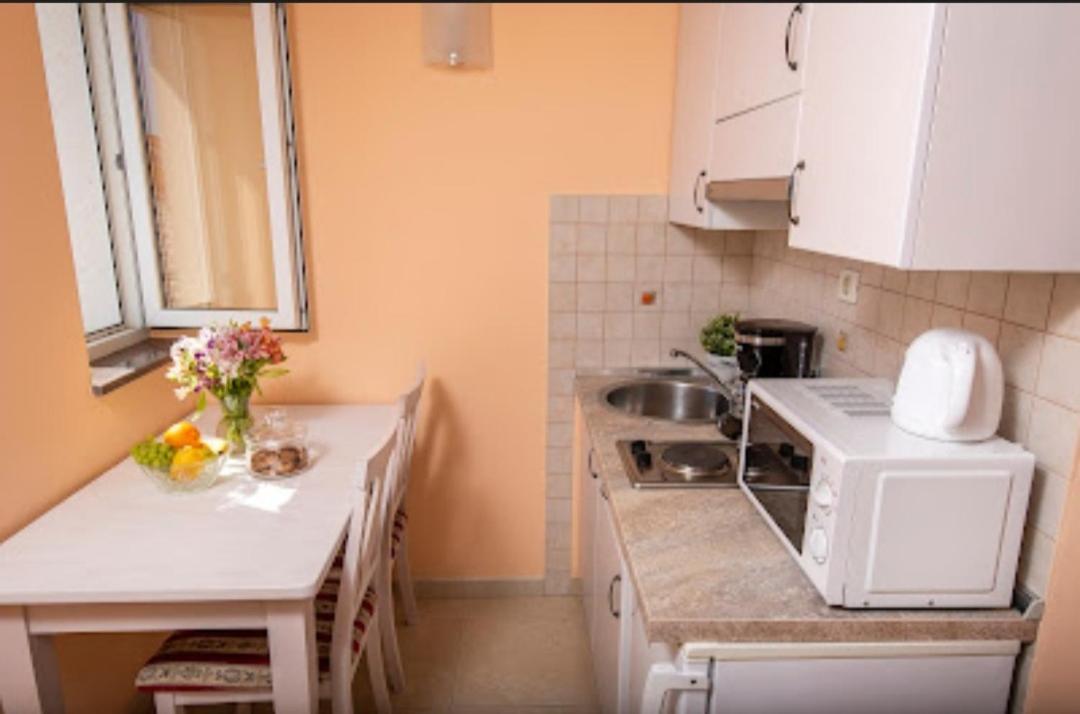 Apartmani Dubrava Podstrana Exterior photo